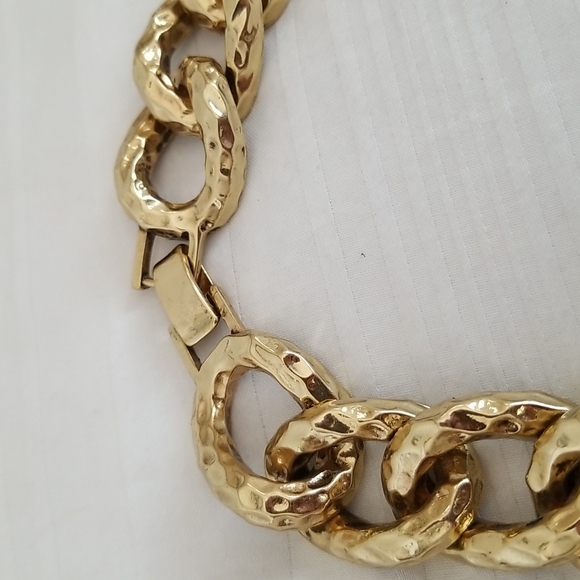 Chunky Gold Hammered Rhinestone Large Link Statement Necklace - Picture 4 of 5